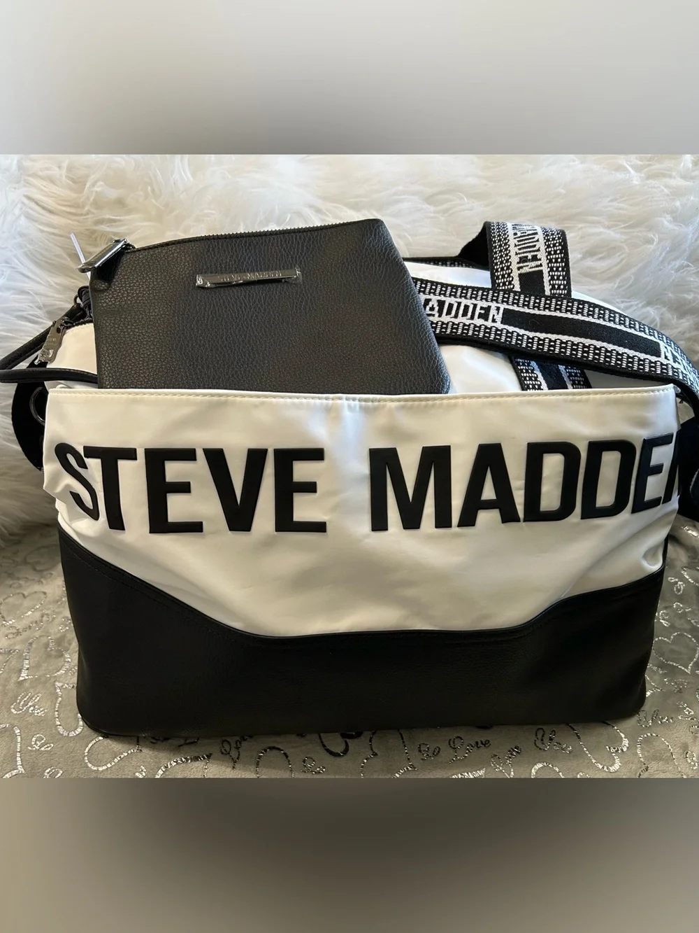 NWT Steve Madden Black and White Multi Pocketed BGymm Duffel Weekender Bag